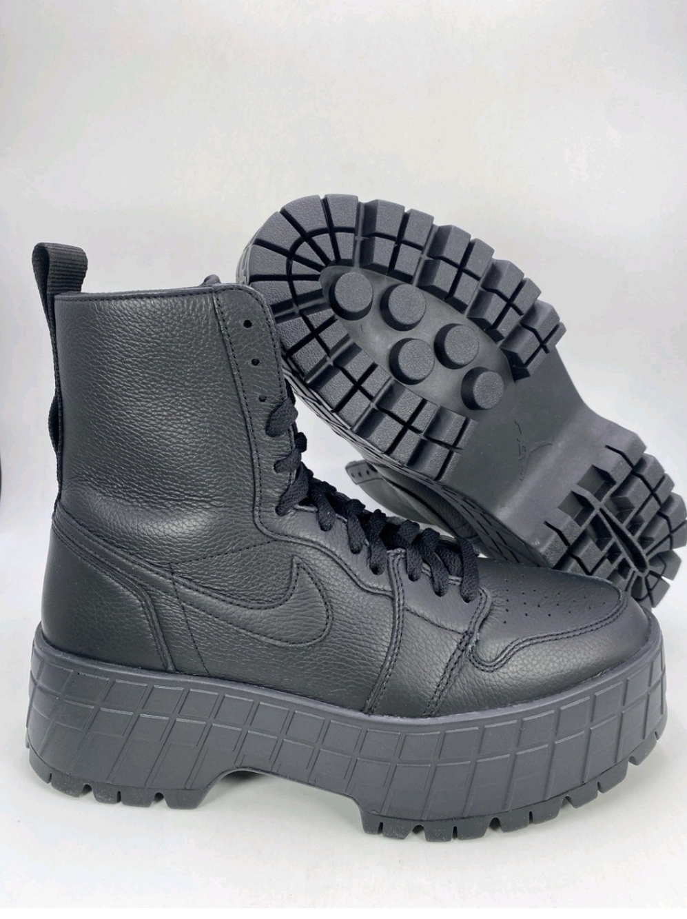 Nike Air Jordan 1 High Brooklyn Triple Black FJ5737-001 Women Size 9 NEW - Picture 2 of 5